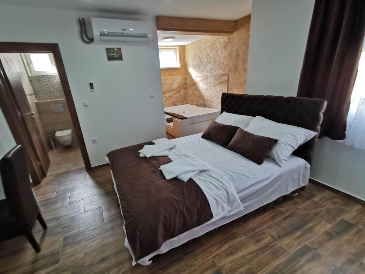 Apartment Sobe I Casa Mia *